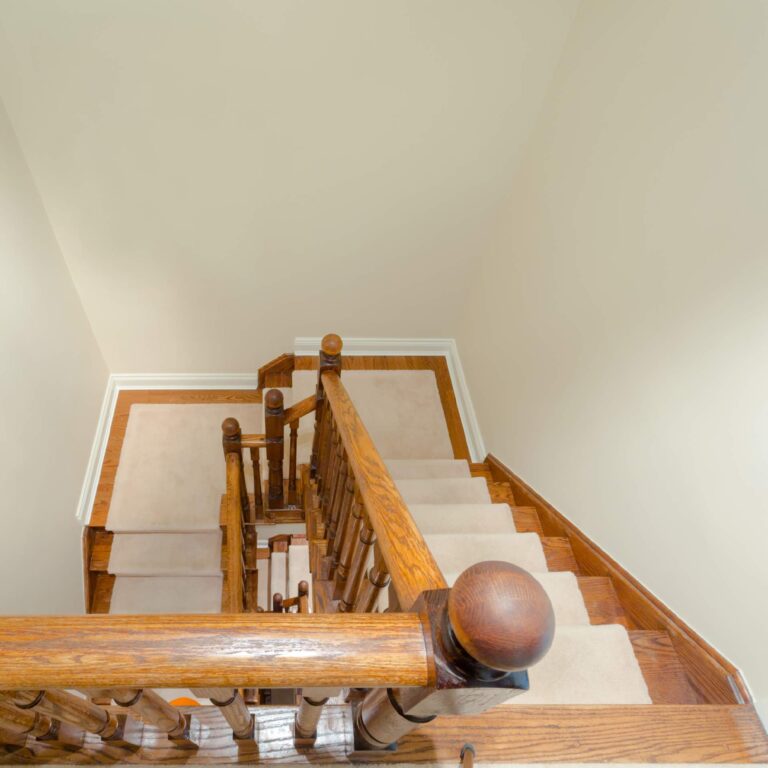 Jak wybrać odpowiednie schody wewnętrzne?