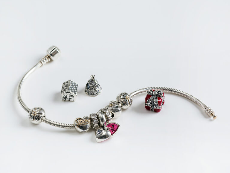 Zawieszki do bransoletek – rodzaje